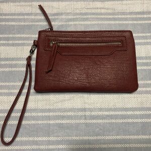💛TODAY***$15***MMS burgundy zip wristlet.